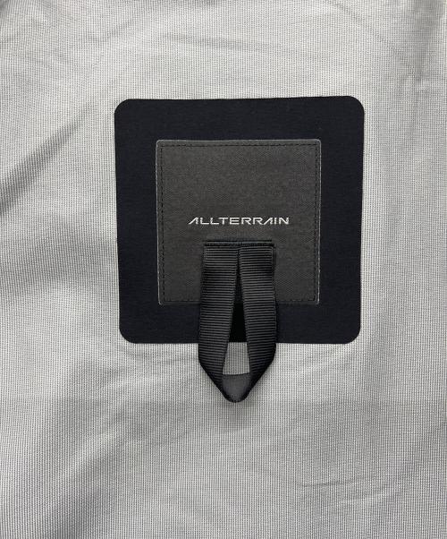 DESCENTE ALLTERRAIN（デザイント オルテライン）DESCENTE ALLTERRAIN (デザイント オルテライン) ナイロンジャケット ブラック サイズ:Mの古着・服飾アイテム