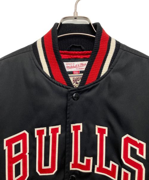 MITCHELL & NESS（ミッチェルアンドネス）MITCHELL & NESS (ミッチェルアンドネス) ブルゾン ブラック×レッド サイズ:Lの古着・服飾アイテム
