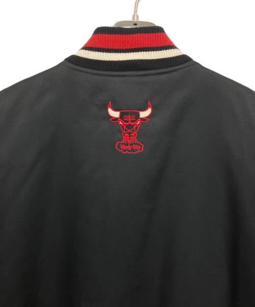 MITCHELL & NESS（ミッチェルアンドネス）MITCHELL & NESS (ミッチェルアンドネス) ブルゾン ブラック×レッド サイズ:Lの古着・服飾アイテム