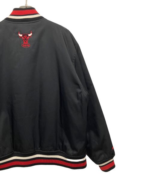 MITCHELL & NESS（ミッチェルアンドネス）MITCHELL & NESS (ミッチェルアンドネス) ブルゾン ブラック×レッド サイズ:Lの古着・服飾アイテム