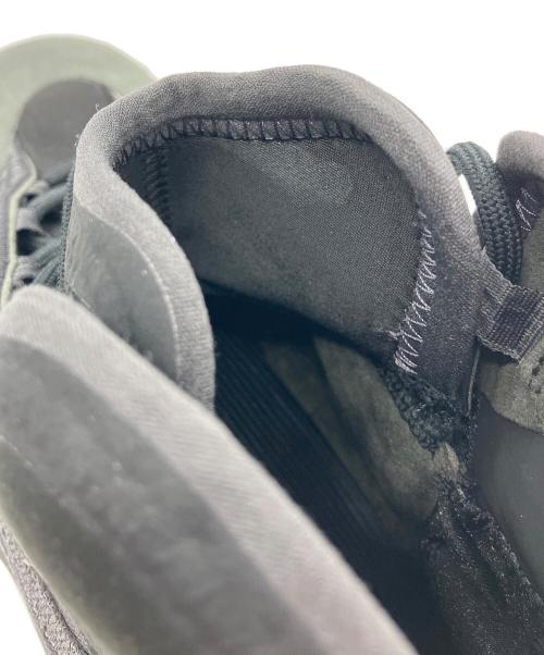 adidas（アディダス）adidas (アディダス) YEEZY QUANTUM 