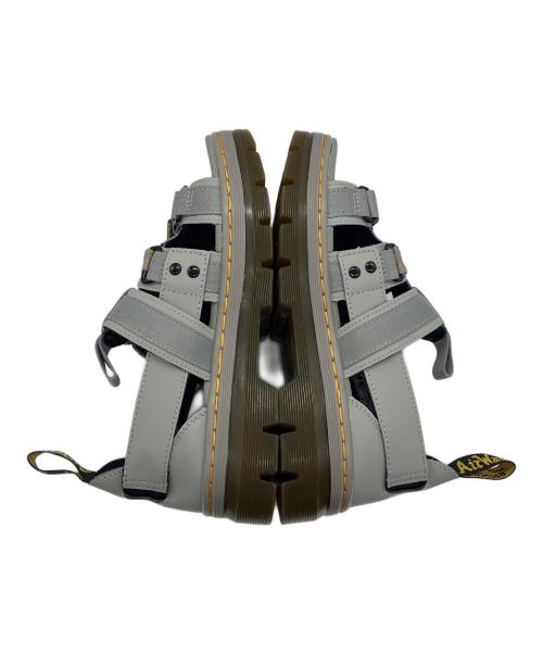 Dr.Martens（ドクターマーチン）Dr.Martens (ドクターマーチン) ストラップサンダル グレー×ブラック サイズ:38の古着・服飾アイテム