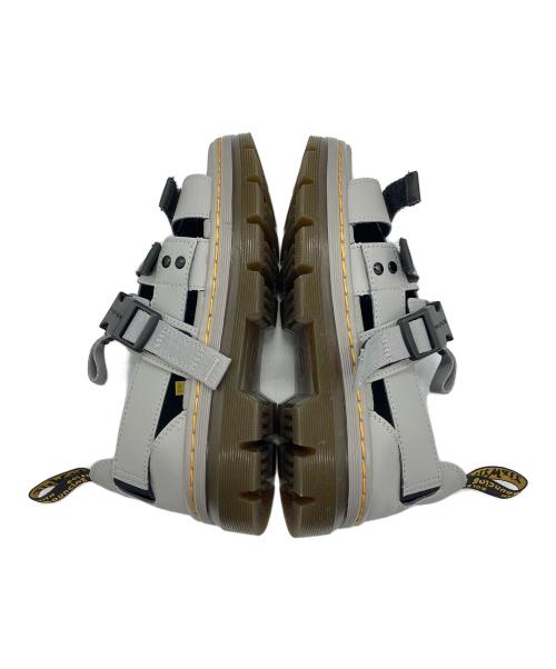 Dr.Martens（ドクターマーチン）Dr.Martens (ドクターマーチン) ストラップサンダル グレー×ブラック サイズ:38の古着・服飾アイテム