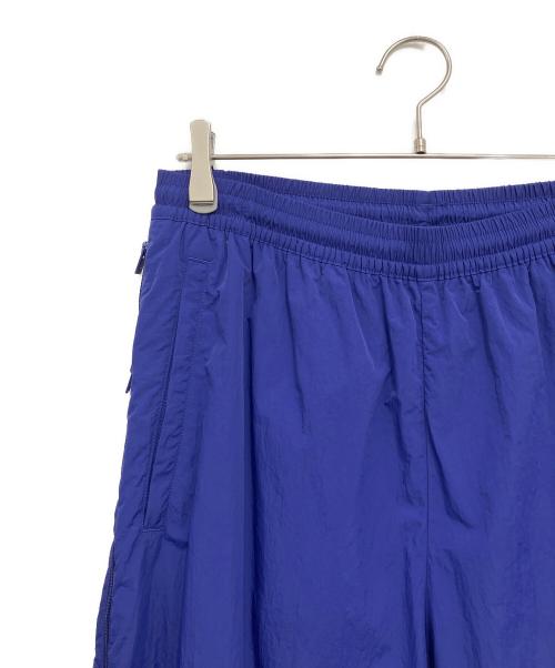 adidas（アディダス）adidas (アディダス) オーバーサイズ SSTトラックパンツ ブルー×ホワイト サイズ:XLの古着・服飾アイテム