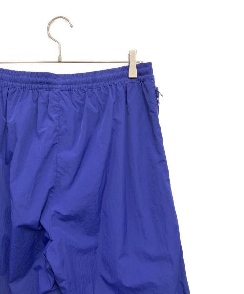 adidas（アディダス）adidas (アディダス) オーバーサイズ SSTトラックパンツ ブルー×ホワイト サイズ:XLの古着・服飾アイテム