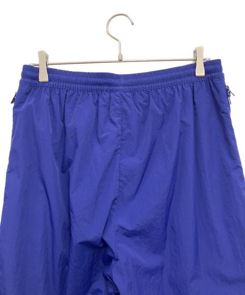 adidas（アディダス）adidas (アディダス) オーバーサイズ SSTトラックパンツ ブルー×ホワイト サイズ:XLの古着・服飾アイテム