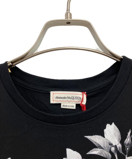 ALEXANDER McQUEEN（アレキサンダーマックイーン）ALEXANDER McQUEEN (アレキサンダーマックイーン) フラワーTシャツ ブラック サイズ:36の古着・服飾アイテム