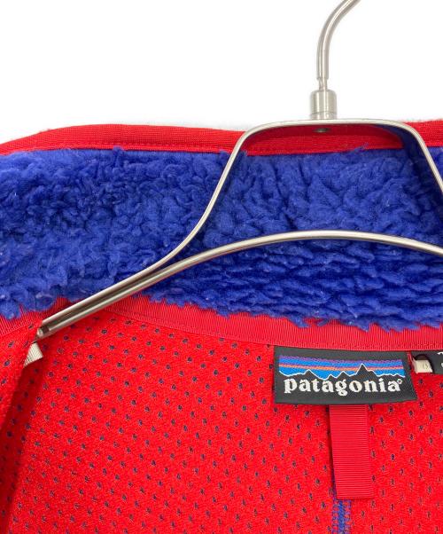 Patagonia（パタゴニア）Patagonia (パタゴニア) フリースジャケット ブルー×レッド サイズ:Sの古着・服飾アイテム
