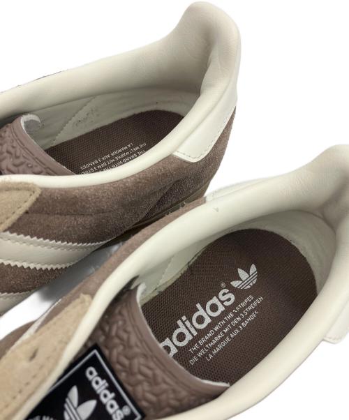 adidas Originals（アディダスオリジナル）adidas Originals (アディダスオリジナル) GAZELLE INDOOR(ガゼル インドア) ベージュ×ブラウン サイズ: 250の古着・服飾アイテム