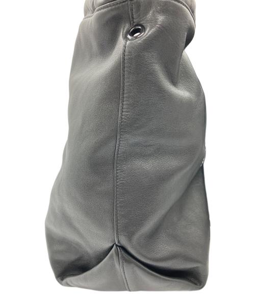 Saint Laurent Paris（サンローランパリ）Saint Laurent Paris (サンローランパリ) テディ 巾着ショルダーバッグ ブラックの古着・服飾アイテム