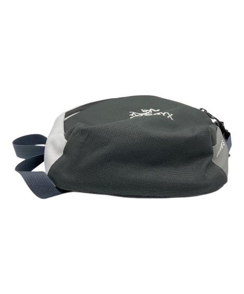 ARC'TERYX（アークテリクス）ARC'TERYX (アークテリクス) BEAMS (ビームス) 別注Mantis 2 Waist pack(別注マンティス 2 ウエストパック) ブラック×グレーの古着・服飾アイテム