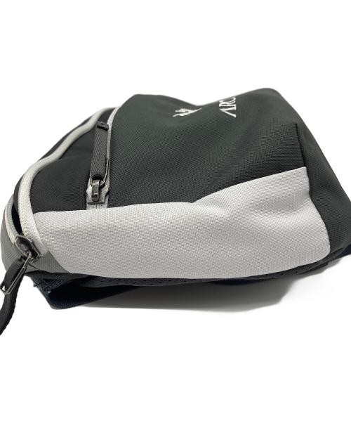 ARC'TERYX（アークテリクス）ARC'TERYX (アークテリクス) BEAMS (ビームス) 別注Mantis 2 Waist pack(別注マンティス 2 ウエストパック) ブラック×グレーの古着・服飾アイテム