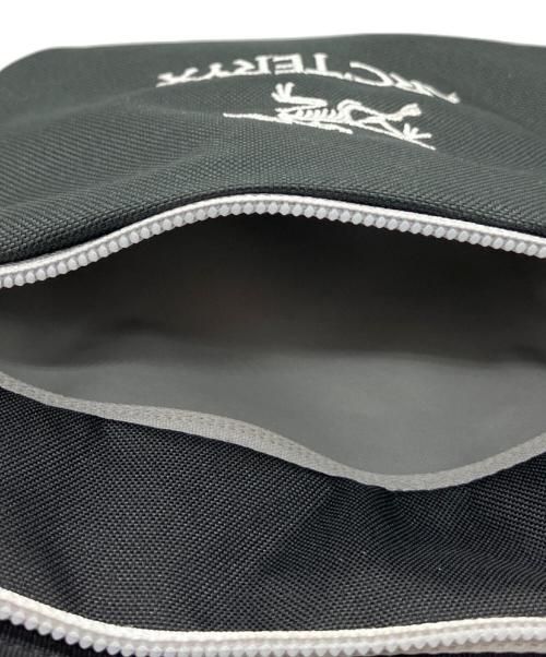 ARC'TERYX（アークテリクス）ARC'TERYX (アークテリクス) BEAMS (ビームス) 別注Mantis 2 Waist pack(別注マンティス 2 ウエストパック) ブラック×グレーの古着・服飾アイテム