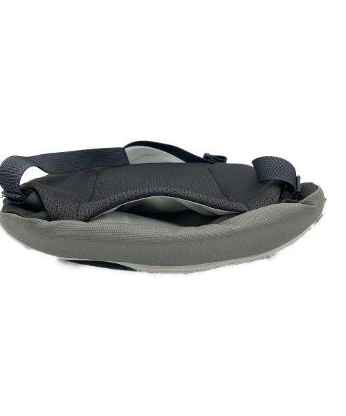 ARC'TERYX（アークテリクス）ARC'TERYX (アークテリクス) BEAMS (ビームス) 別注Mantis 2 Waist pack(別注マンティス 2 ウエストパック) ブラック×グレーの古着・服飾アイテム