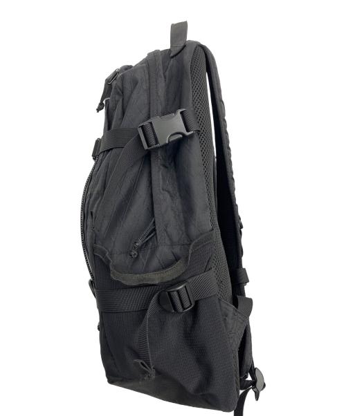 SUPREME（シュプリーム）SUPREME (シュプリーム) backpack(バックパック) ブラック×ホワイトの古着・服飾アイテム