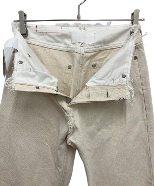 Maison Margiela（メゾンマルジェラ）Maison Margiela (メゾンマルジェラ) ストレートデニムパンツ アイボリー サイズ:36の古着・服飾アイテム