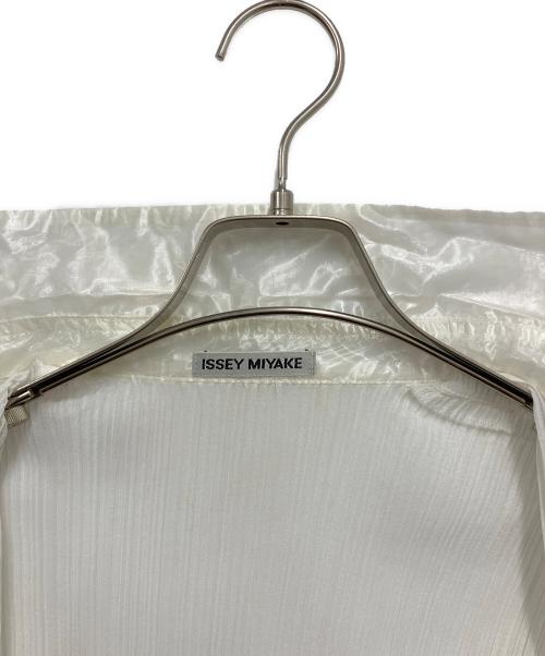 ISSEY MIYAKE（イッセイミヤケ）ISSEY MIYAKE (イッセイミヤケ) 切替プリーツシャツ ホワイト サイズ:Mの古着・服飾アイテム