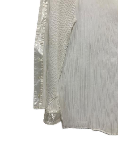 ISSEY MIYAKE（イッセイミヤケ）ISSEY MIYAKE (イッセイミヤケ) 切替プリーツシャツ ホワイト サイズ:Mの古着・服飾アイテム