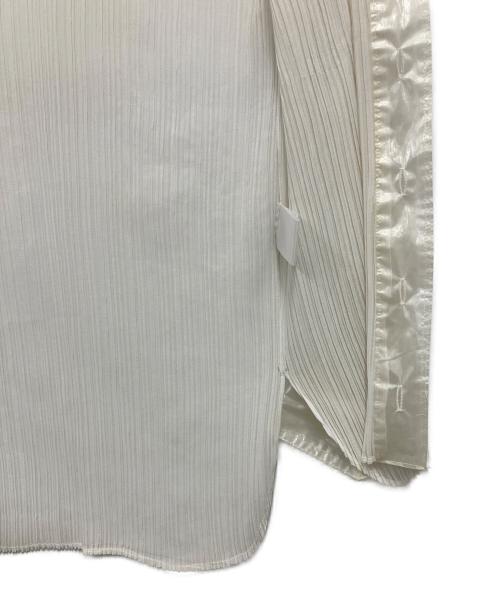 ISSEY MIYAKE（イッセイミヤケ）ISSEY MIYAKE (イッセイミヤケ) 切替プリーツシャツ ホワイト サイズ:Mの古着・服飾アイテム