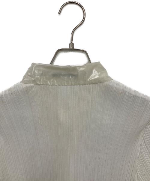 ISSEY MIYAKE（イッセイミヤケ）ISSEY MIYAKE (イッセイミヤケ) 切替プリーツシャツ ホワイト サイズ:Mの古着・服飾アイテム