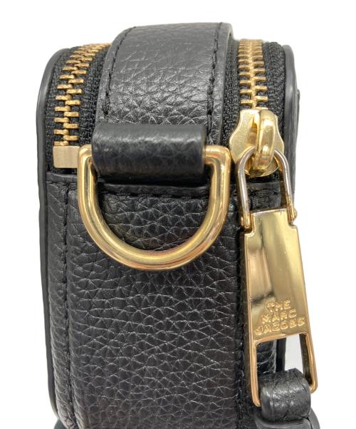 MARC JACOBS（マークジェイコブズ）MARC JACOBS (マークジェイコブス) ショルダーバッグ ブラック×ゴールドの古着・服飾アイテム