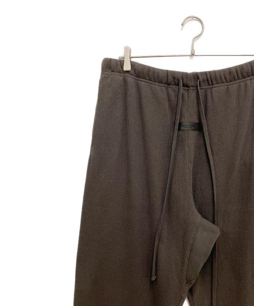 FOG ESSENTIALS（フィアオブゴッド エッセンシャル）FOG ESSENTIALS (フィアオブゴッド エッセンシャル) スウェットパンツ ブラウン サイズ:Mの古着・服飾アイテム