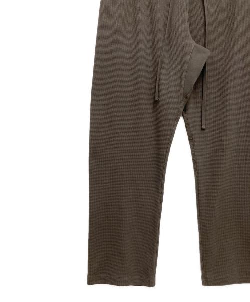 FOG ESSENTIALS（フィアオブゴッド エッセンシャル）FOG ESSENTIALS (フィアオブゴッド エッセンシャル) スウェットパンツ ブラウン サイズ:Mの古着・服飾アイテム