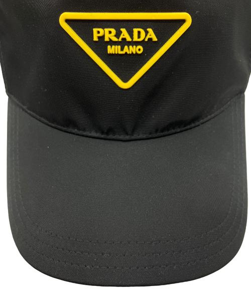 PRADA（プラダ）PRADA (プラダ) ベースボールキャップキャップ ブラック×イエロー サイズ:Mの古着・服飾アイテム