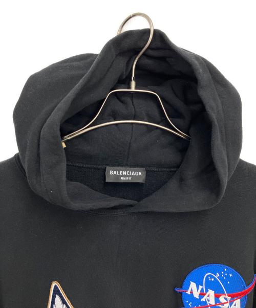 BALENCIAGA（バレンシアガ）BALENCIAGA (バレンシアガ) Space Boxy Hoodie（スペースボクシーフーディ) ブラック サイズ:SIZE Mの古着・服飾アイテム