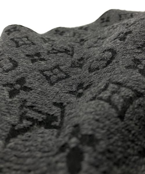 LOUIS VUITTON（ルイ ヴィトン）LOUIS VUITTON (ルイ ヴィトン) マフラー エシャルプ モノグラム・クラシック グレー×ブラックの古着・服飾アイテム