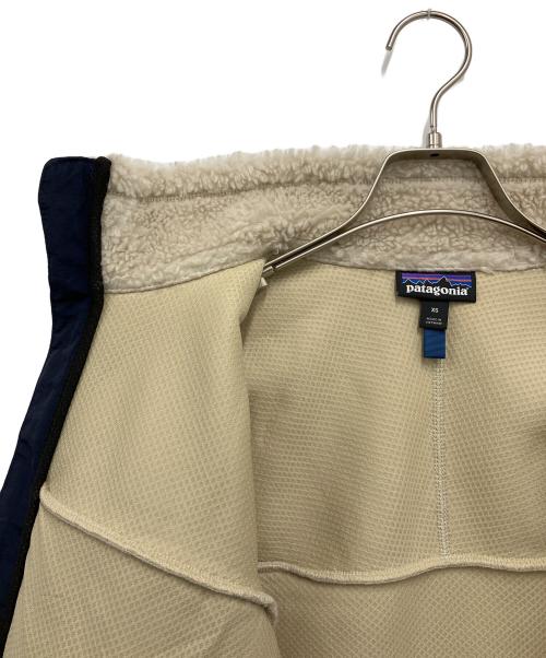 Patagonia（パタゴニア）Patagonia (パタゴニア) レトロX ジップボアジャケット アイボリー サイズ:XSの古着・服飾アイテム