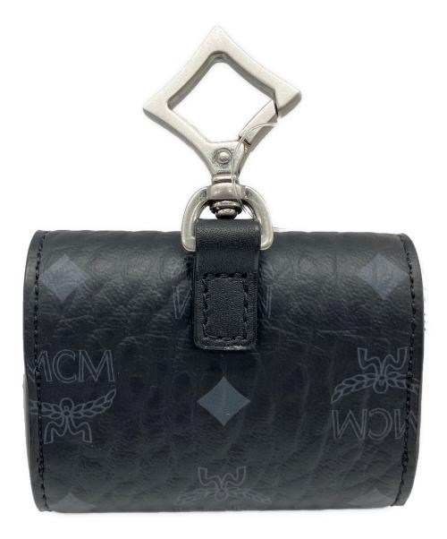 MCM（エムシーエム）MCM (エムシーエム) AirPods Pro ケース　クレヨンしんちゃん　シロ ブラック×ホワイトの古着・服飾アイテム