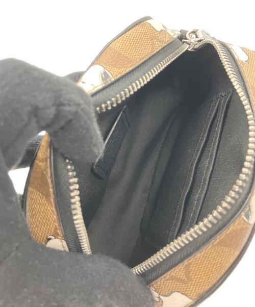 COACH（コーチ）COACH (コーチ) ショルダーポーチ シグネチャー スヌーピー ブラウンの古着・服飾アイテム