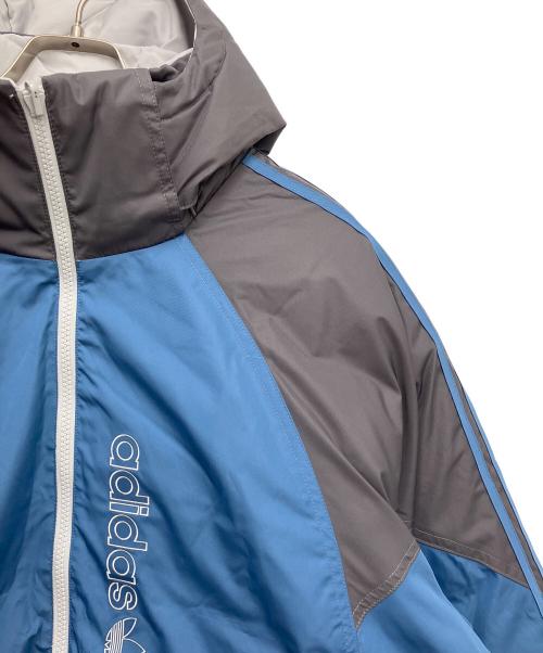 adidas（アディダス）adidas (アディダス) ダウンジャケット ブルー×グレー サイズ:XLの古着・服飾アイテム