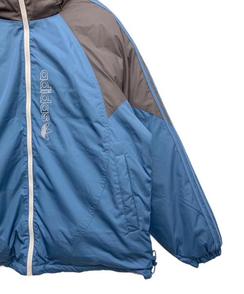 adidas（アディダス）adidas (アディダス) ダウンジャケット ブルー×グレー サイズ:XLの古着・服飾アイテム