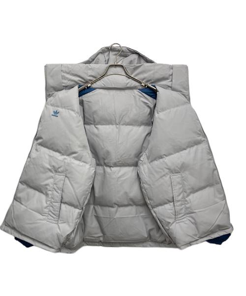 adidas（アディダス）adidas (アディダス) ダウンジャケット ブルー×グレー サイズ:XLの古着・服飾アイテム