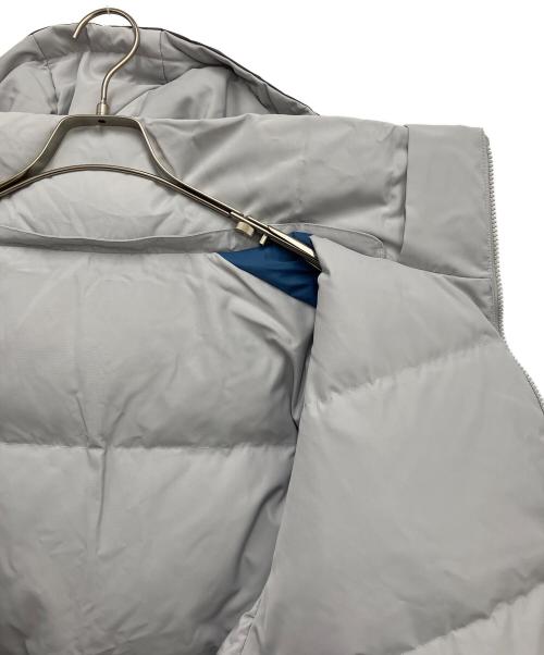 adidas（アディダス）adidas (アディダス) ダウンジャケット ブルー×グレー サイズ:XLの古着・服飾アイテム