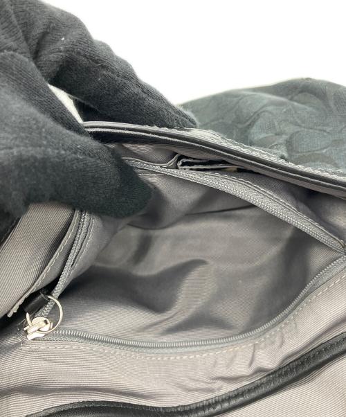 COACH（コーチ）COACH (コーチ) シグネチャー　ワンショルダーバッグ ブラックの古着・服飾アイテム