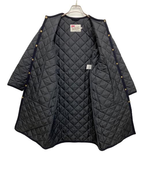 Traditional Weatherwear（トラディショナルウェザーウェア）Traditional Weatherwear (トラディショナルウェザーウェア) キルティングコート ARKLEY LONG(アークリーロング) ネイビー サイズ:UK32の古着・服飾アイテム