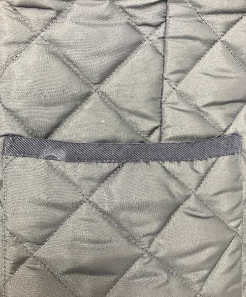 Traditional Weatherwear（トラディショナルウェザーウェア）Traditional Weatherwear (トラディショナルウェザーウェア) キルティングコート ARKLEY LONG(アークリーロング) ネイビー サイズ:UK32の古着・服飾アイテム