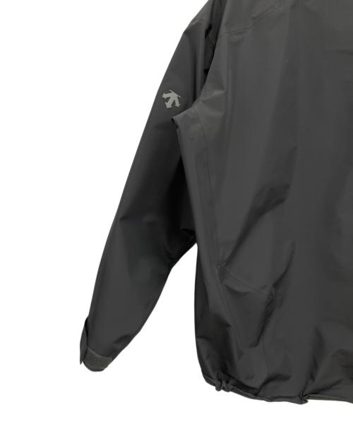 DESCENTE ALLTERRAIN（デザイント オルテライン）DESCENTE ALLTERRAIN (デザイント オルテライン) GORE-TEX JACKET SP(ゴアテックスジャケットSP) グレー サイズ:Mの古着・服飾アイテム
