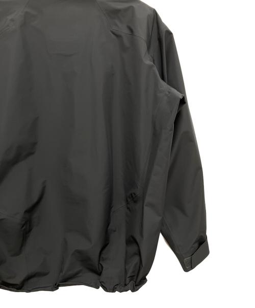 DESCENTE ALLTERRAIN（デザイント オルテライン）DESCENTE ALLTERRAIN (デザイント オルテライン) GORE-TEX JACKET SP(ゴアテックスジャケットSP) グレー サイズ:Mの古着・服飾アイテム