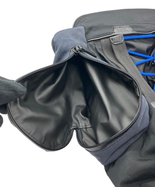 TUMI（トゥミ）TUMI (トゥミ) Ridge Rucksack Backpacks(リッジ リュックサック バックパック) ブラック×ブルーの古着・服飾アイテム