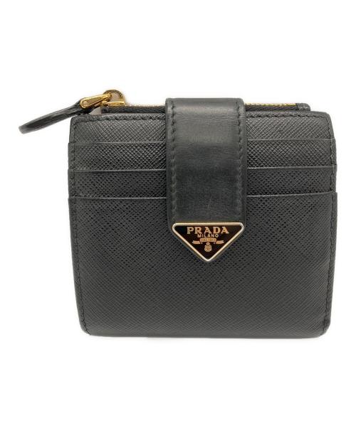PRADA（プラダ）PRADA (プラダ) コンパクトウォレット サフィアーノ トライアングルロゴ ブラックの古着・服飾アイテム