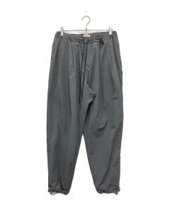 中古・古着通販】ALOUND (アラウンド) ナイロンパンツ カーキ サイズ:M