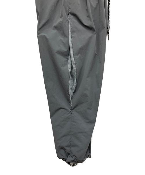 ALOUND（アラウンド）ALOUND (アラウンド) トラックパンツ グレー サイズ:Lの古着・服飾アイテム