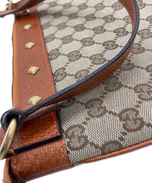 GUCCI（グッチ）GUCCI (グッチ) スタッズショルダーバッグ GG ベージュ×ブラウンの古着・服飾アイテム