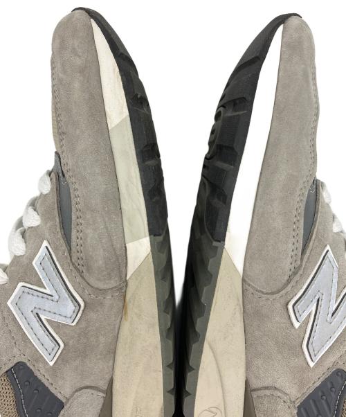 NEW BALANCE（ニューバランス）NEW BALANCE (ニューバランス) スニーカー グレー×ホワイト サイズ:26cmの古着・服飾アイテム