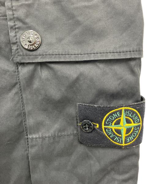 STONE ISLAND（ストーンアイランド）STONE ISLAND (ストーンアイランド) Single Pocket Gabardine Cargo Pant(シングルポケットギャバジンカーゴパンツ) ブラック サイズ:81cmの古着・服飾アイテム