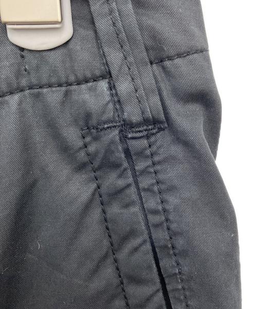STONE ISLAND（ストーンアイランド）STONE ISLAND (ストーンアイランド) Single Pocket Gabardine Cargo Pant(シングルポケットギャバジンカーゴパンツ) ブラック サイズ:81cmの古着・服飾アイテム